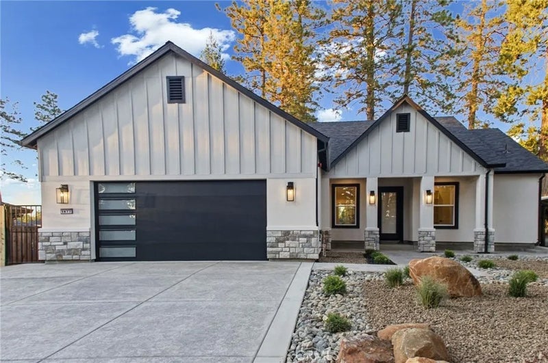 1677 Paradisewood Drive