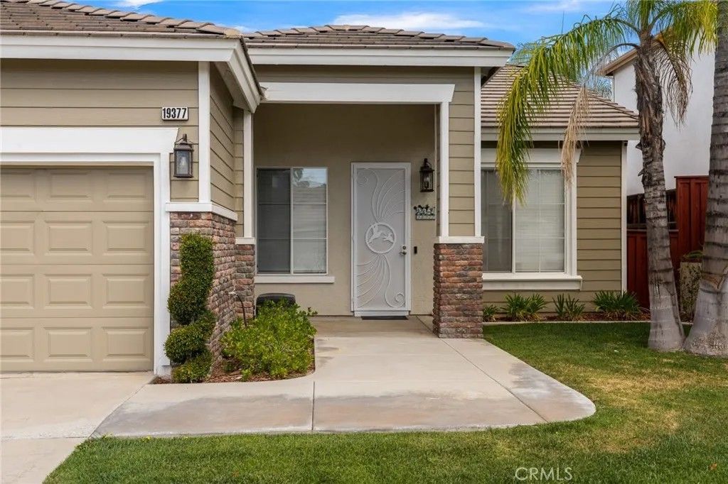 Photo of 19377 Mt Wasatch Dr, Riverside, CA 92508 (MLS # IG26056889)