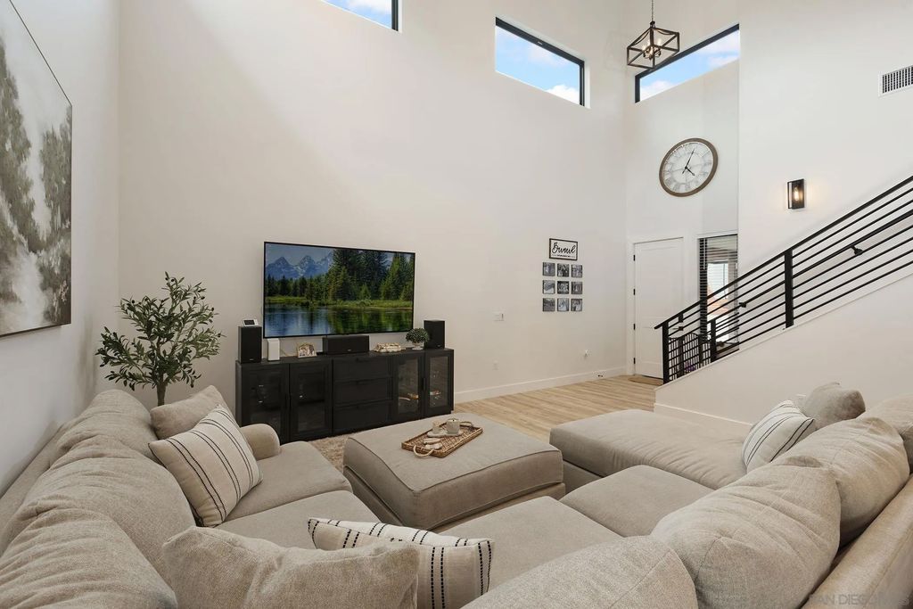 Photo of 1686-88 Gecko Road, Vista, CA 92083 (MLS # 250041305)