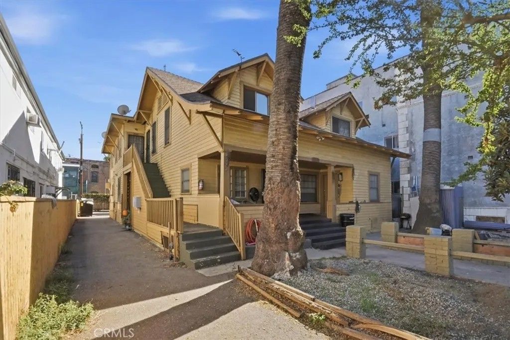 Photo of 2104 Park Grove, Los Angeles, CA 90007 (MLS # PW25265655)