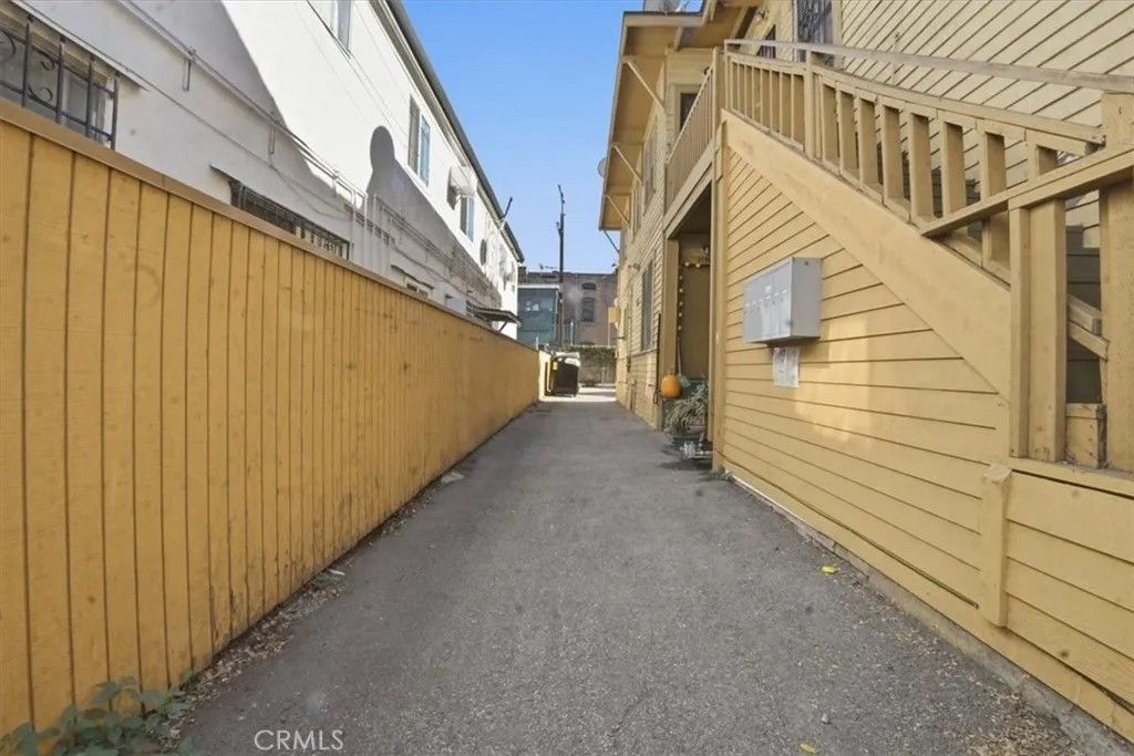 Photo of 2104 Park Grove, Los Angeles, CA 90007 (MLS # PW25265655)