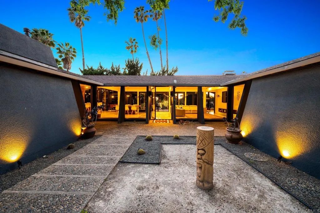 754 El Rancho Drive