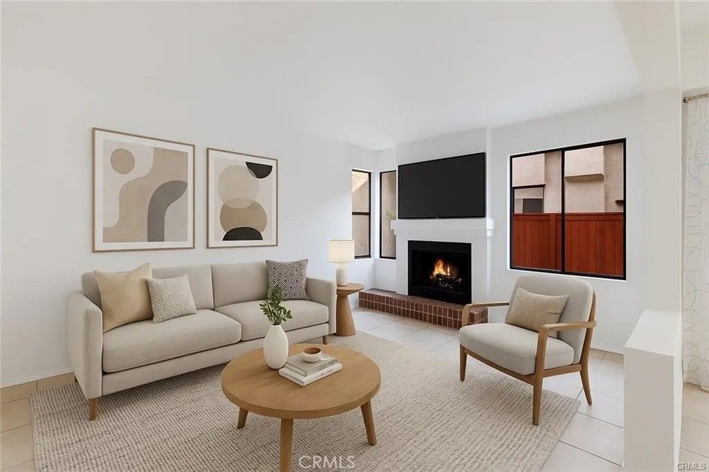 Photo of 7211 Cozycroft Ave #19, Winnetka, CA 91306 (MLS # SR26052650)