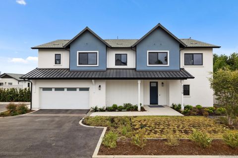 3739 Adams St Carlsbad CA 92008