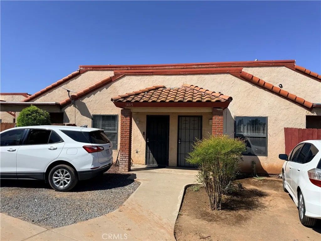 Photo of 1405 E Cypress Ave, Reedley, CA 93654 (MLS # FR26095804)