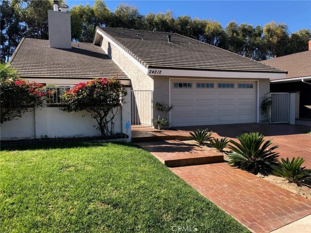 Photo of 24212 Sparrow St, Lake Forest, CA 92630 (MLS # OC26010737)