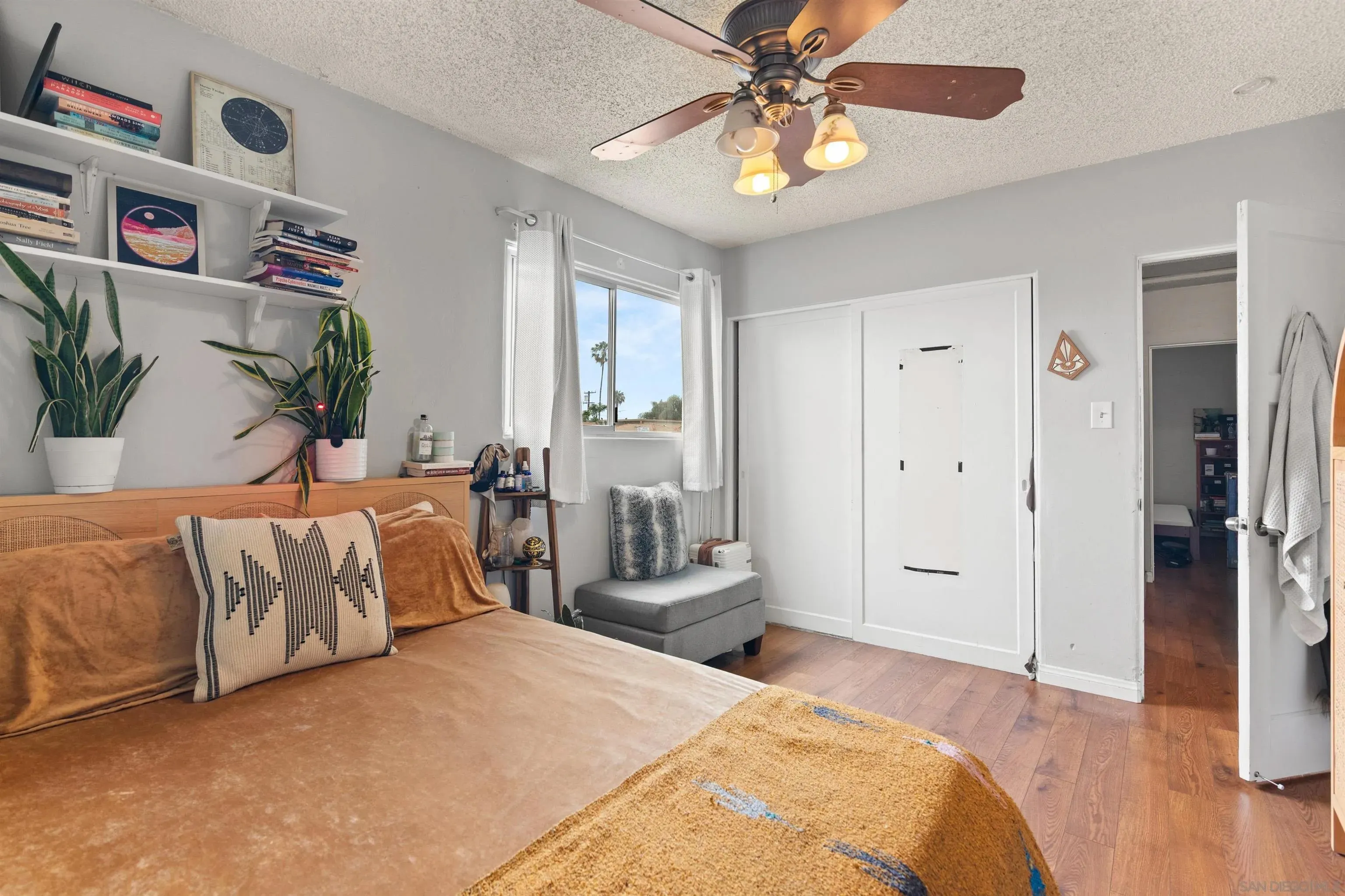 San Diego, California 92109, United States, 5 Bedrooms Bedrooms, ,3 BathroomsBathrooms,Residential,Pending,199475