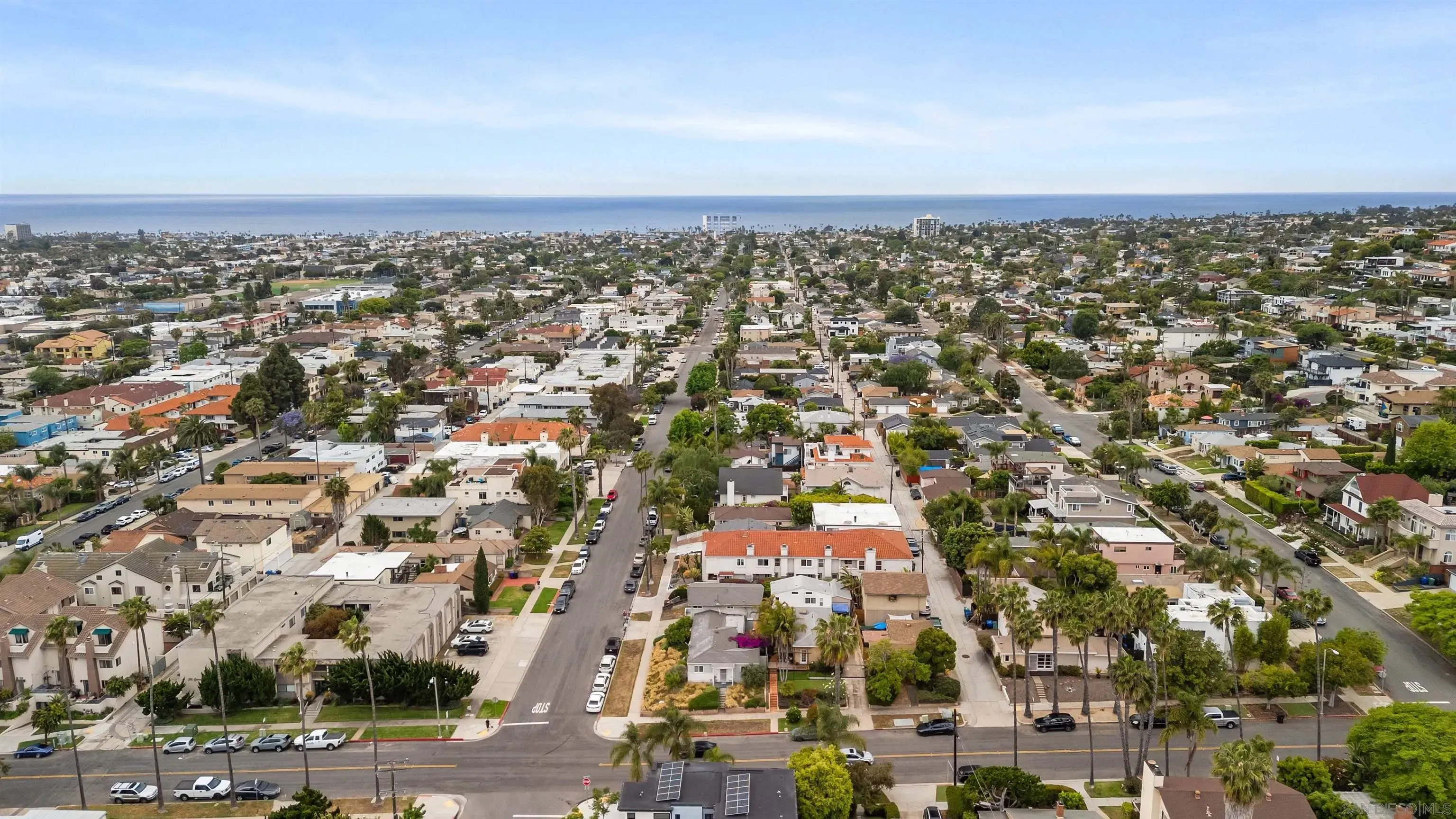 San Diego, California 92109, United States, 5 Bedrooms Bedrooms, ,3 BathroomsBathrooms,Residential,Pending,199475