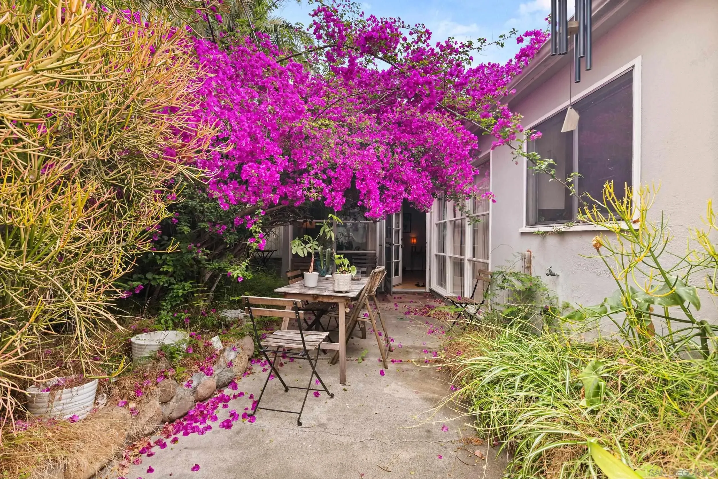 San Diego, California 92109, United States, 5 Bedrooms Bedrooms, ,3 BathroomsBathrooms,Residential,Pending,199475