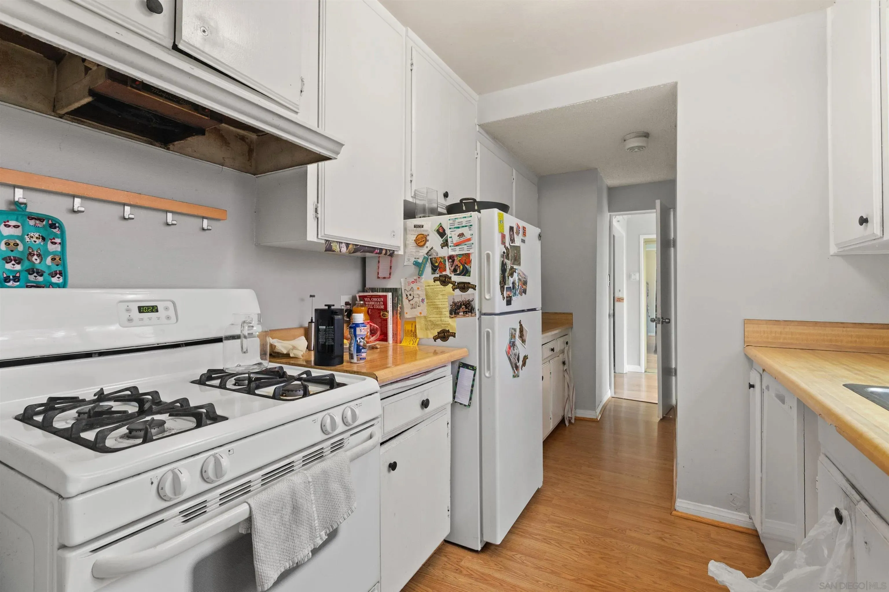 San Diego, California 92109, United States, 5 Bedrooms Bedrooms, ,3 BathroomsBathrooms,Residential,Pending,199475