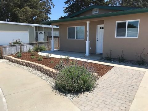 Photo of 421 Golden West Place, Arroyo Grande, CA 93420 (MLS # SC26131382)