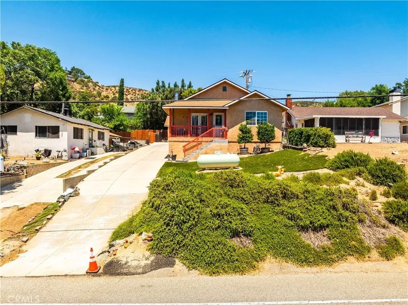 14977 Elizabeth Lake Rd