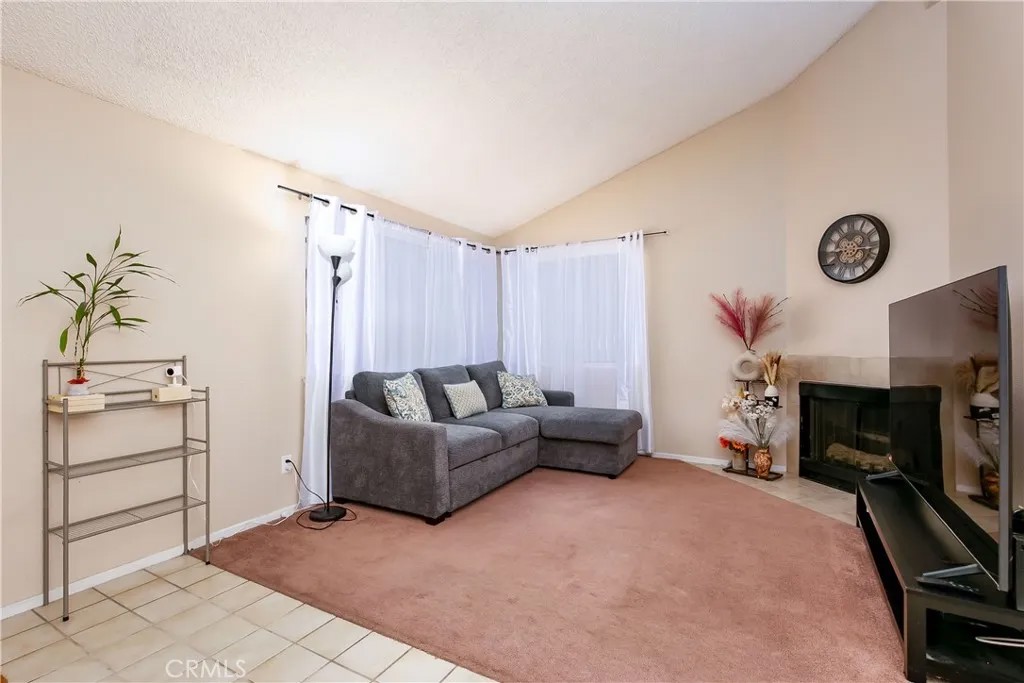 44514 15th E7