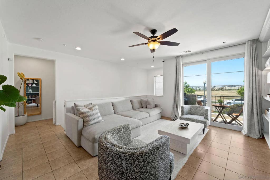 Photo of 2205 Andalusia Lane #6, Chula Vista, CA 91915 (MLS # 260020175)