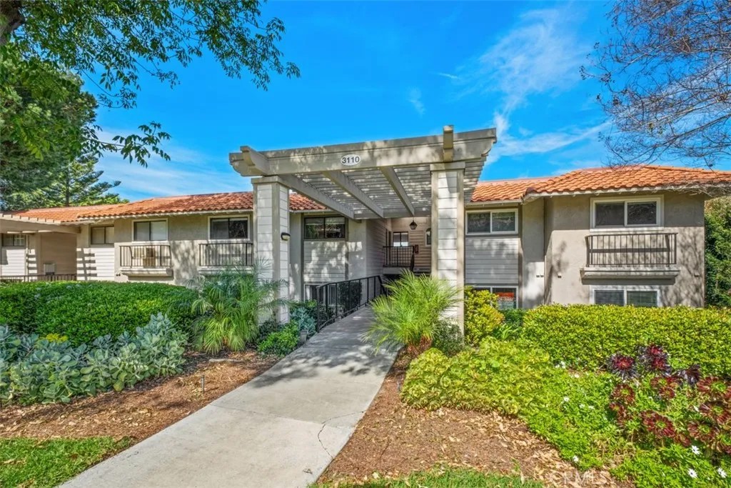 3110 Via Serena South P