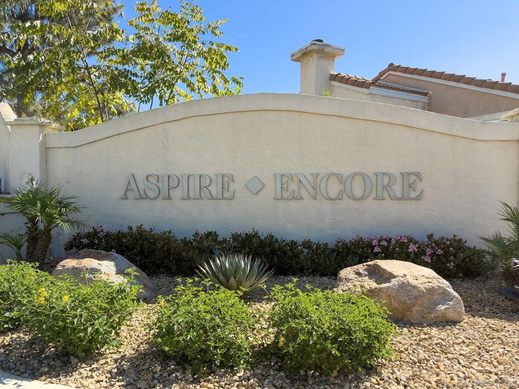 Photo of 919 Caminito Estrella, Chula Vista, CA 91910 (MLS # 260004835)