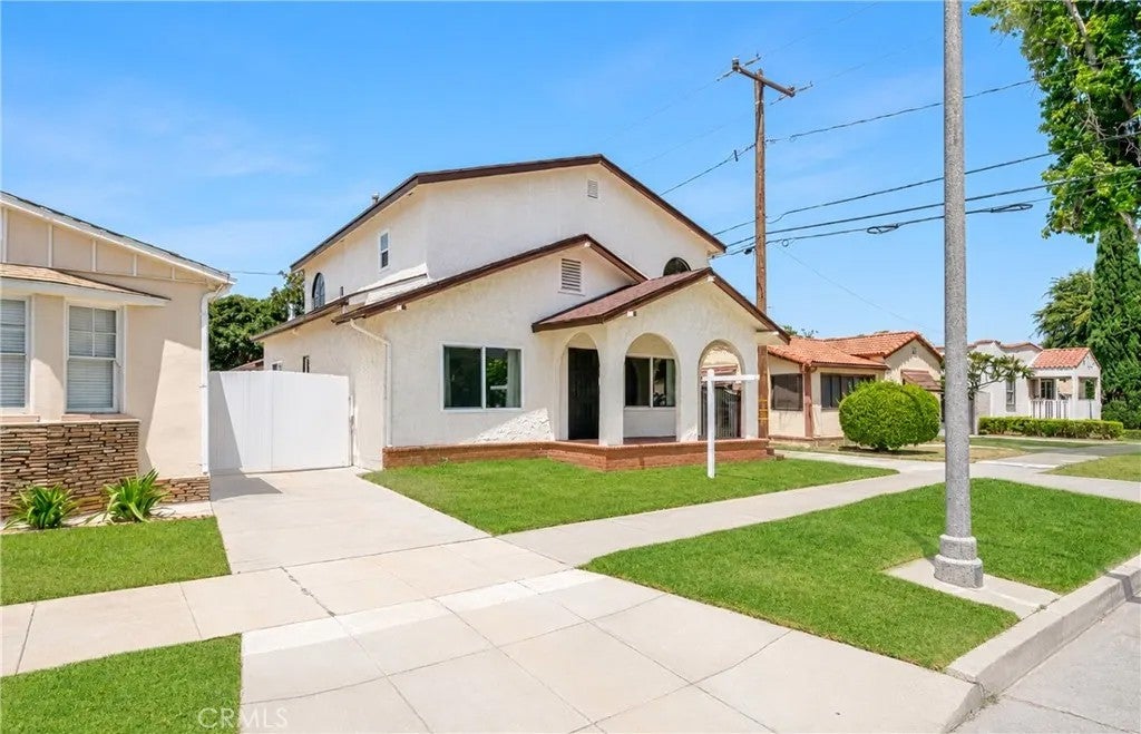 315 E Norwood