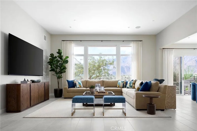 4505 Thunderbird Way