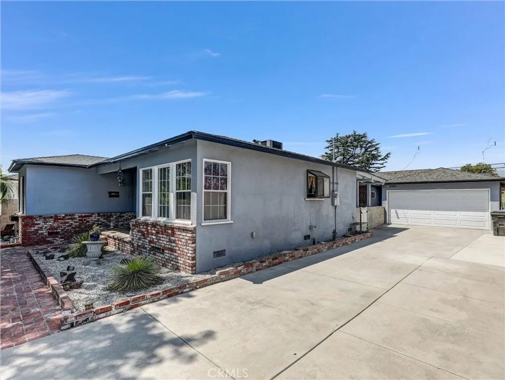 Photo of 2451 Graydon Avenue, Monrovia, CA 91016 (MLS # WS26059426)