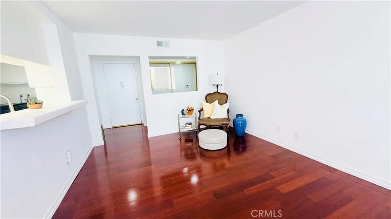 28004 S Western 102