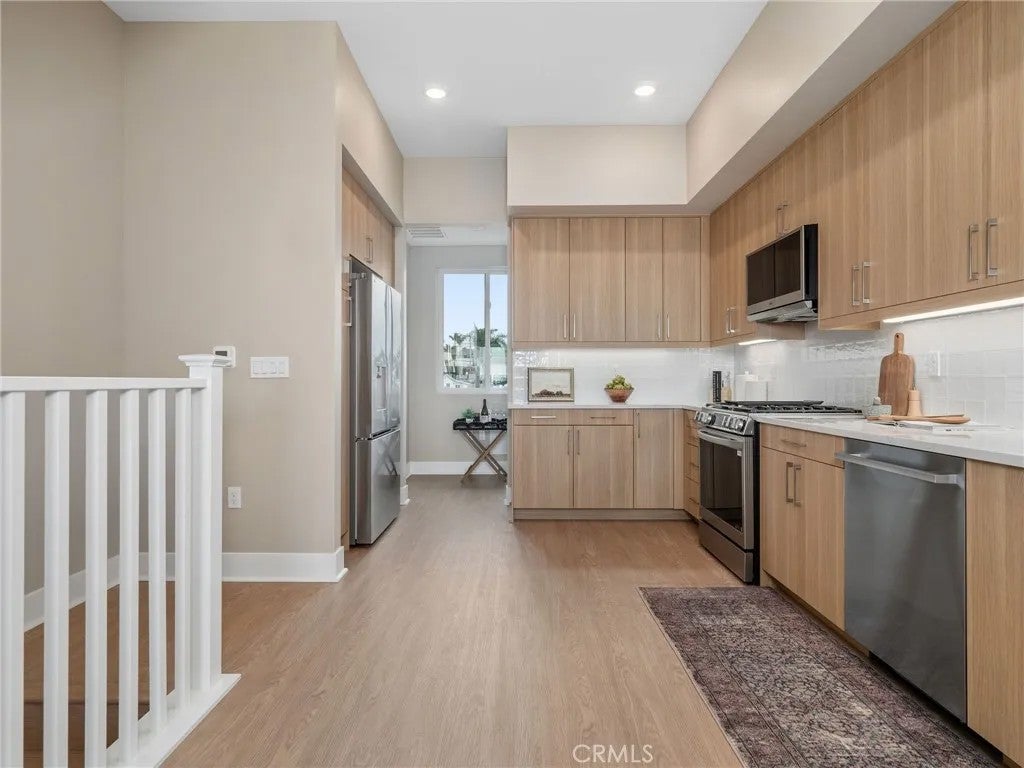 111 2nd Street North 21