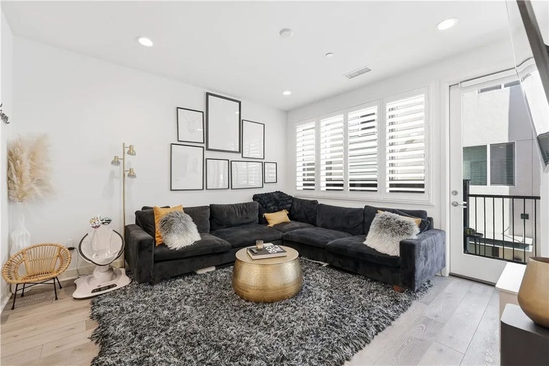 9942 Artesia Boulevard 708