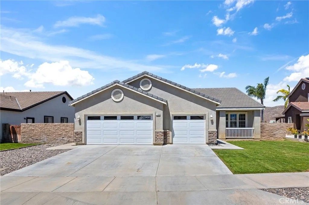 Photo of 1169 Broadway LN, Hemet, CA 92545 (MLS # SW26079381)