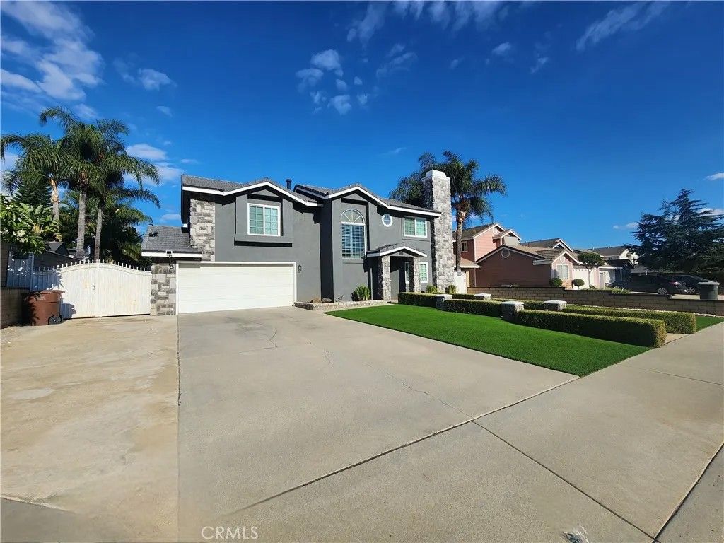Photo of 530 S Avenida Alipaz, Walnut, CA 91789 (MLS # CV25240690)