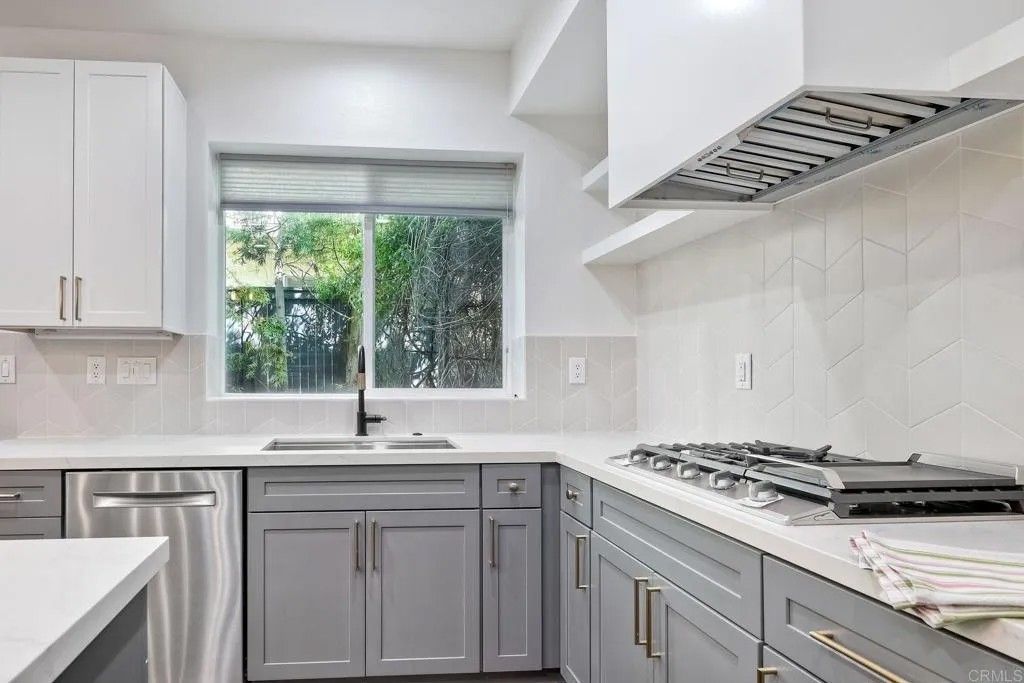 Photo of 7393 Portage Way, Carlsbad, CA 92011 (MLS # NDP2510710)