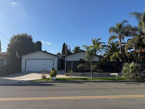 Photo of 3516 Las Vegas Dr, Oceanside, CA 92054 (MLS # 260003614)