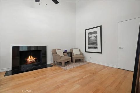 Tiny photo for 29392 Hillrise Dr, Agoura Hills, CA 91301 (MLS # SR25251335)