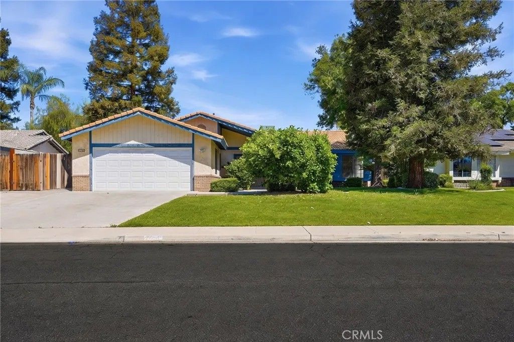 Photo of 6916 Bandolero Way, Bakersfield, CA 93308 (MLS # SB26018828)