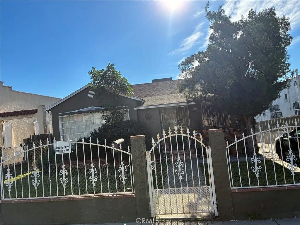 Photo of 2824 Winter Avenue, Los Angeles, CA 90033 (MLS # PW26010132)