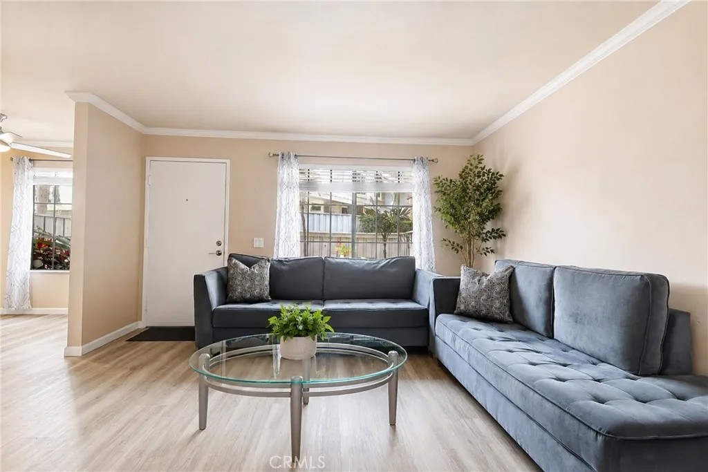 1380 W 48th Street 98
