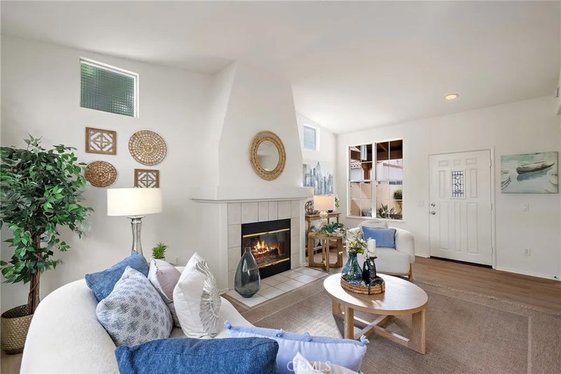 81 Colony Way