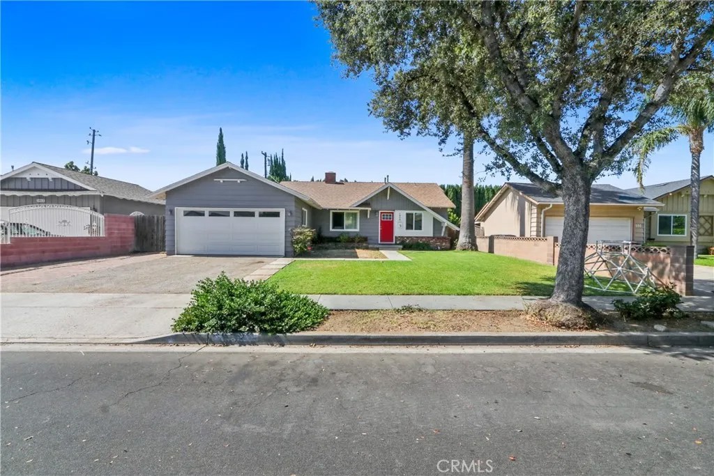 1808 E Briarvale