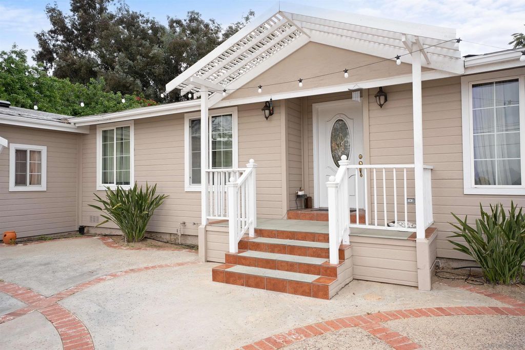 Photo of 12452 Janet Kay Way, El Cajon, CA 92021 (MLS # 260006266)