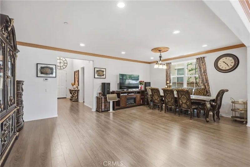 3380 E Pine Ridge