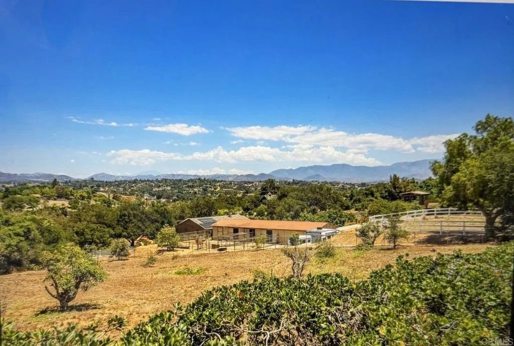 4057 Ladera Vista