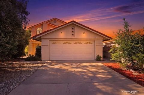 Photo of 39649 Oak Cliff, Temecula, CA 92591 (MLS # SW26062279)