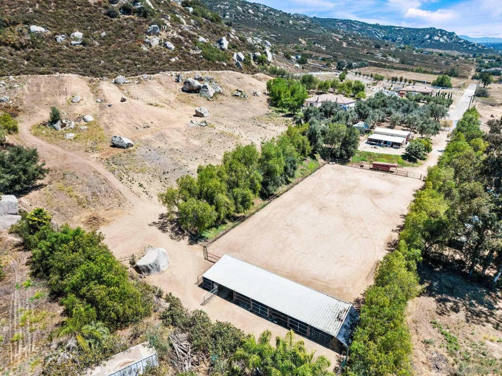 Photo of 1485 Santa Fe Hills, Ramona, CA 92065 (MLS # 260014311)