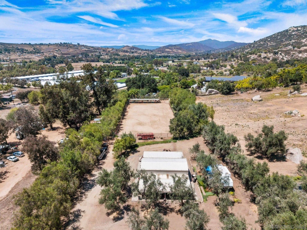 Photo of 1485 Santa Fe Hills, Ramona, CA 92065 (MLS # 260014311)
