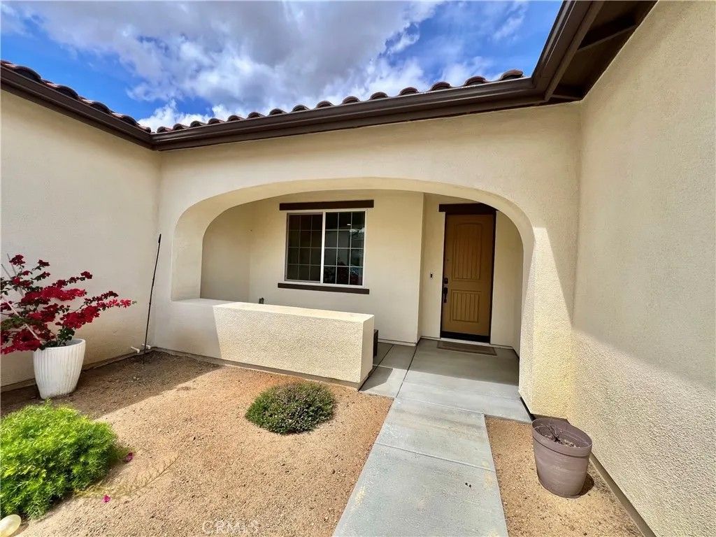 Photo of 4113 Bridle Court, Palmdale, CA 93551 (MLS # SR26078402)