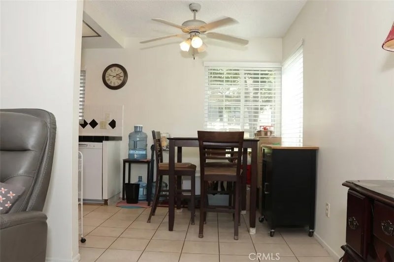 1505 S Raitt 97