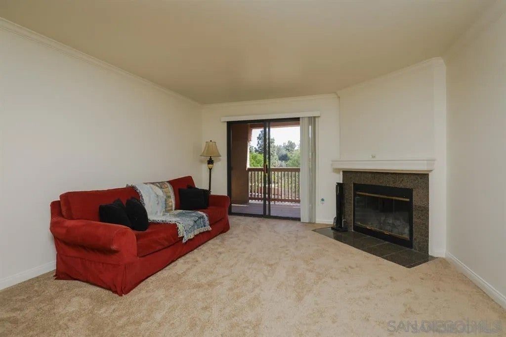 12019 Alta Carmel Ct. 272