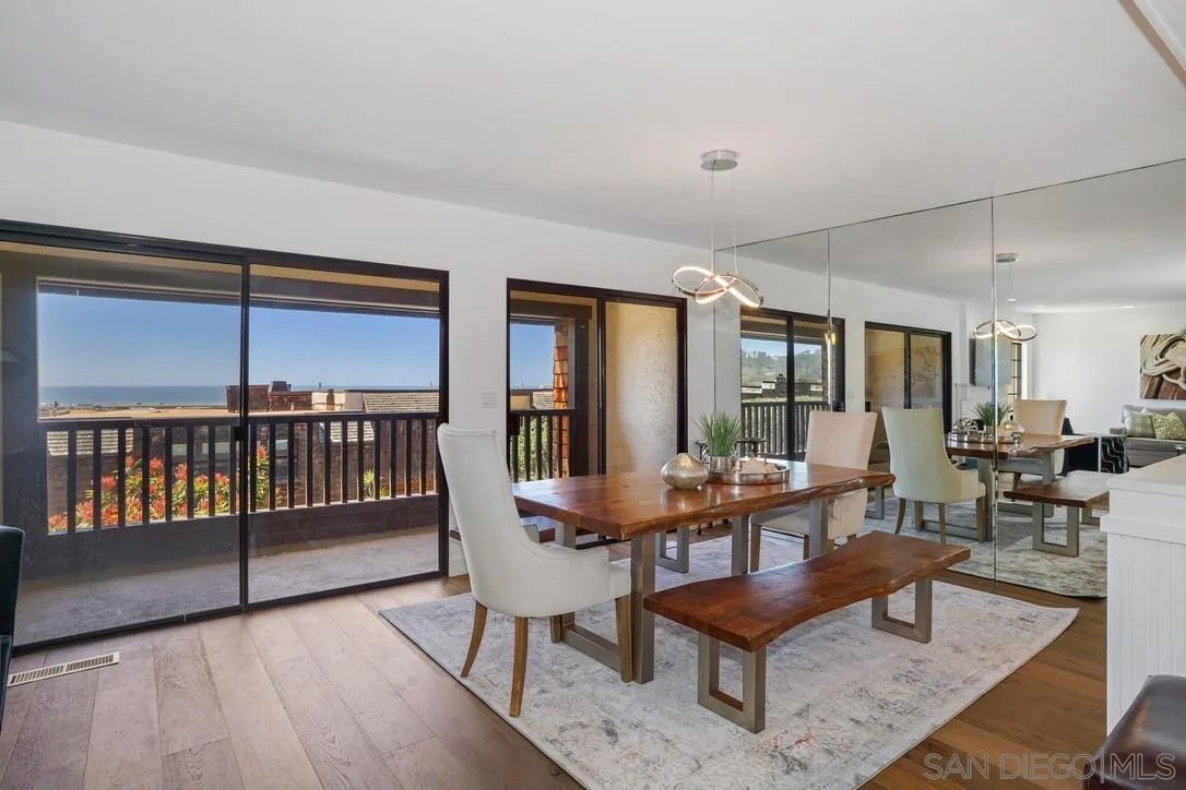 13053 Caminito Del Rocio