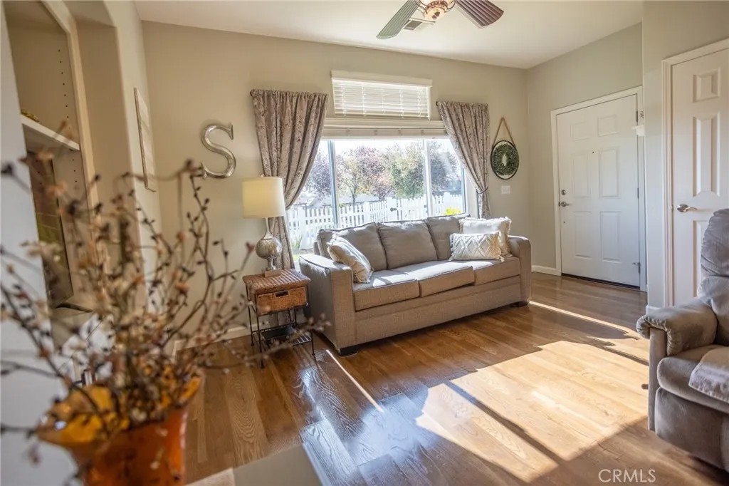 433 S Oak Park
