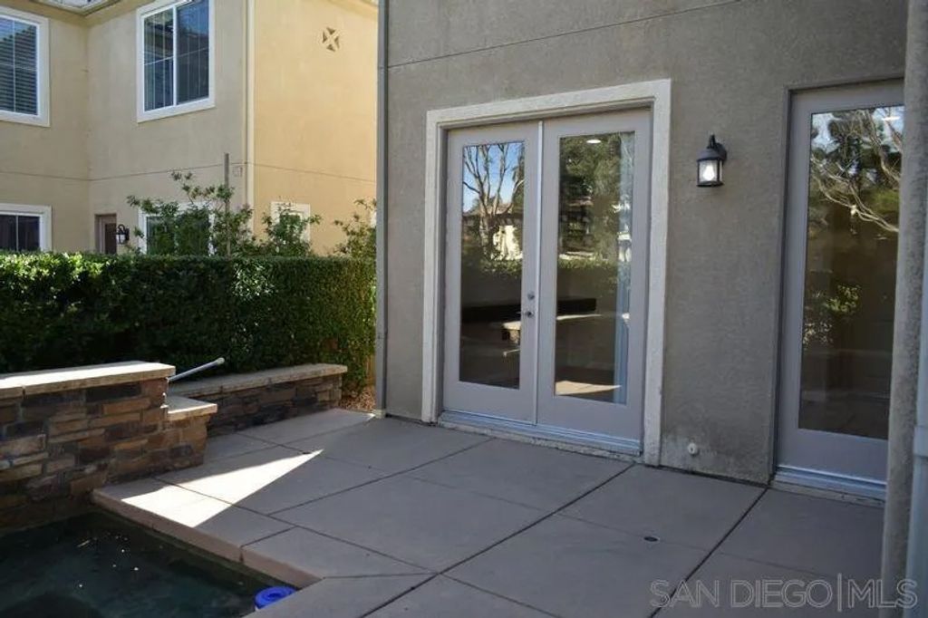 Photo of 1437 Caminito Sicilia, Chula Vista, CA 91915 (MLS # 260004860)