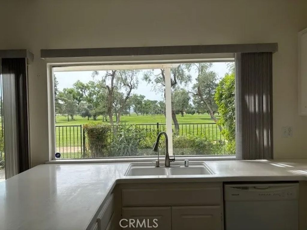 Photo of 904 Bergamo Avenue, San Jacinto, CA 92583 (MLS # SW26083622)