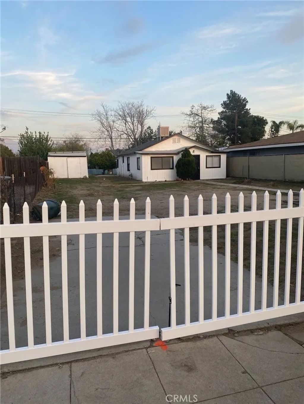 Photo of 974 Sperry Dr, Colton, CA 92324 (MLS # IG26007605)